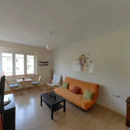 2 Bedroom Groovy *